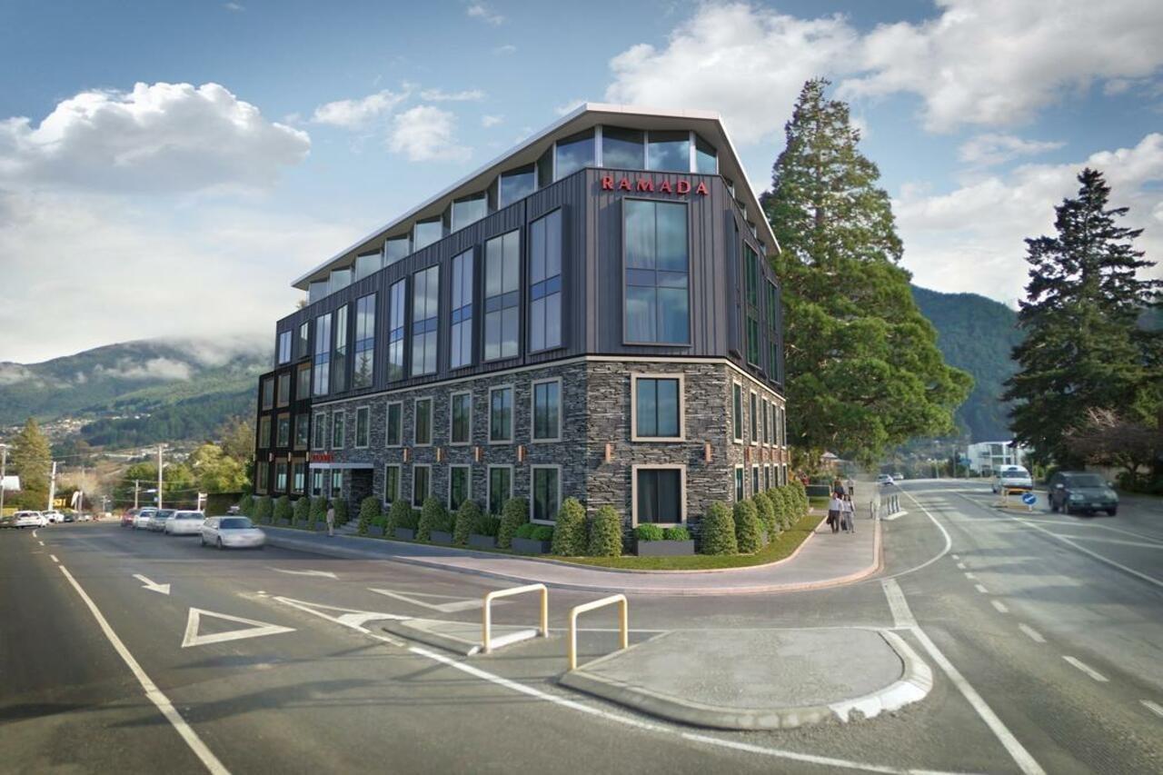 Ramada By Wyndham Queenstown Central Exteriör bild