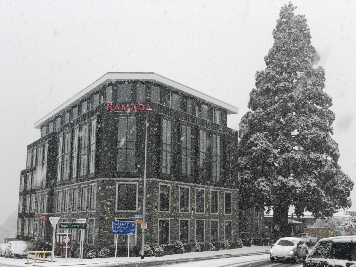 Ramada By Wyndham Queenstown Central Exteriör bild