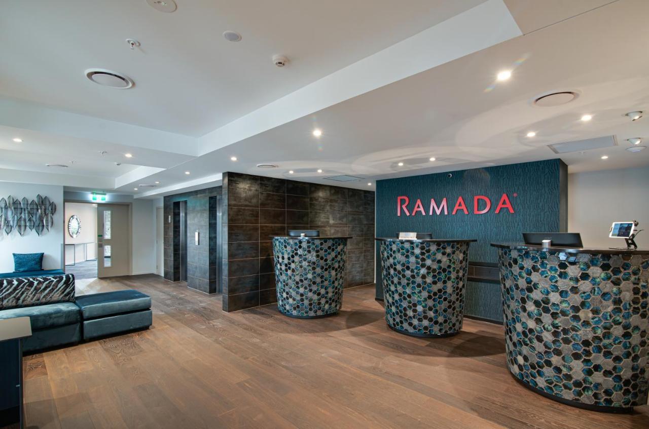 Ramada By Wyndham Queenstown Central Exteriör bild