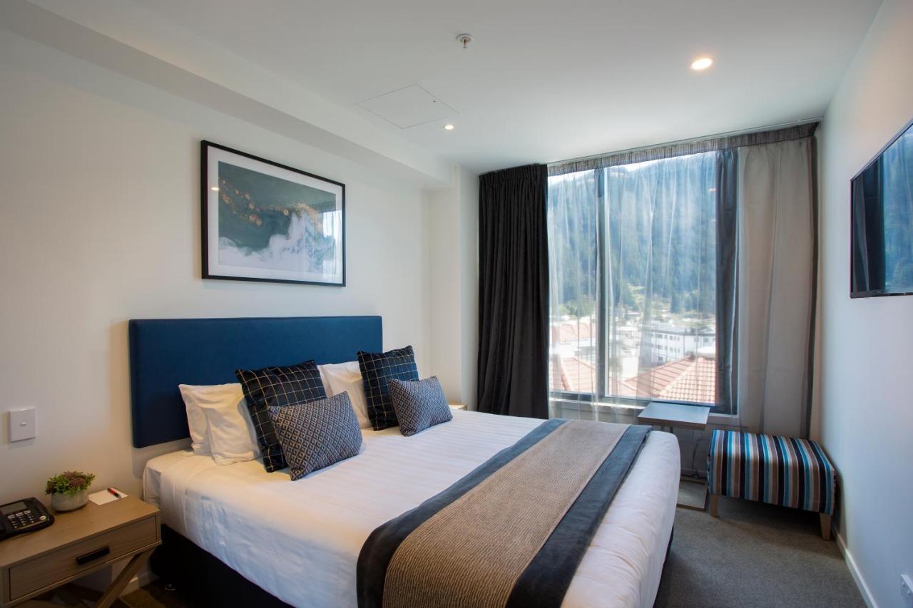 Ramada By Wyndham Queenstown Central Exteriör bild