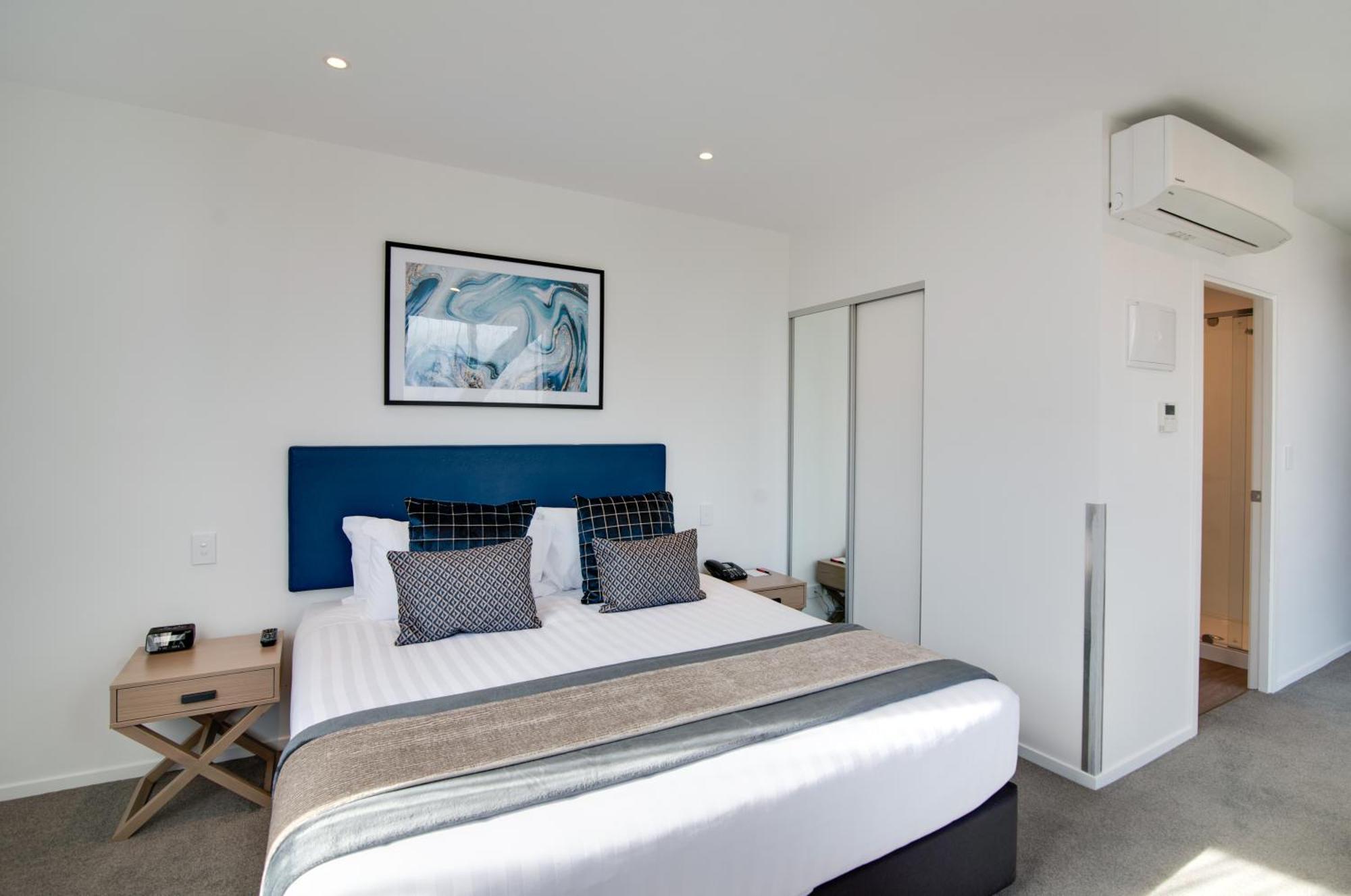 Ramada By Wyndham Queenstown Central Exteriör bild