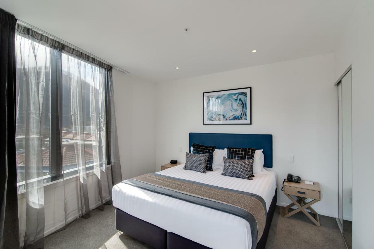 Ramada By Wyndham Queenstown Central Exteriör bild